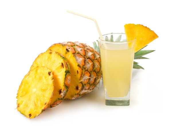 Pineapple liqueur